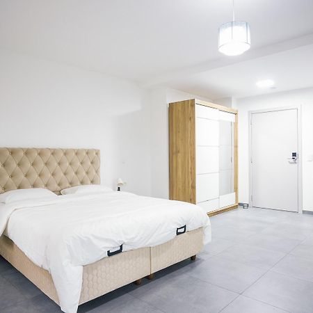 Anderlecht Residence La Floraison מראה חיצוני תמונה