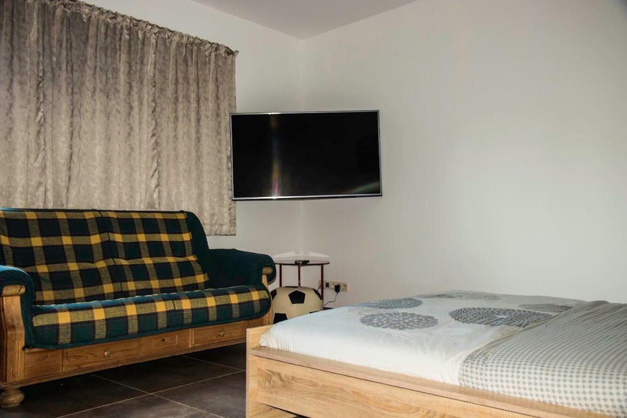 Anderlecht Residence La Floraison מראה חיצוני תמונה